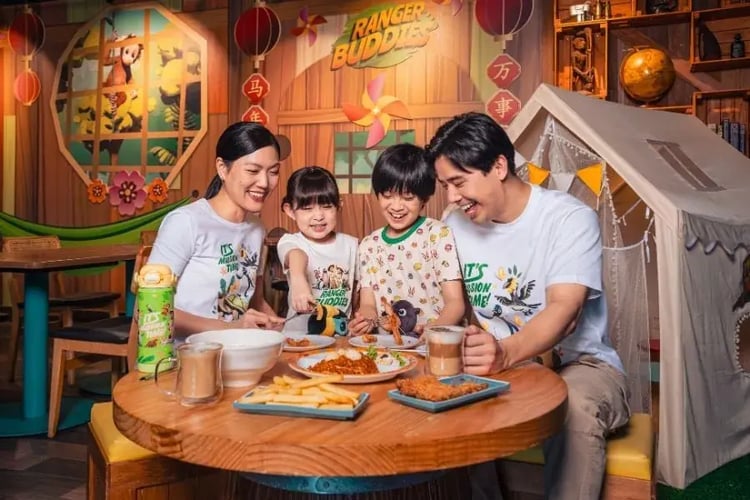 Dine in Ranger Buddies Style